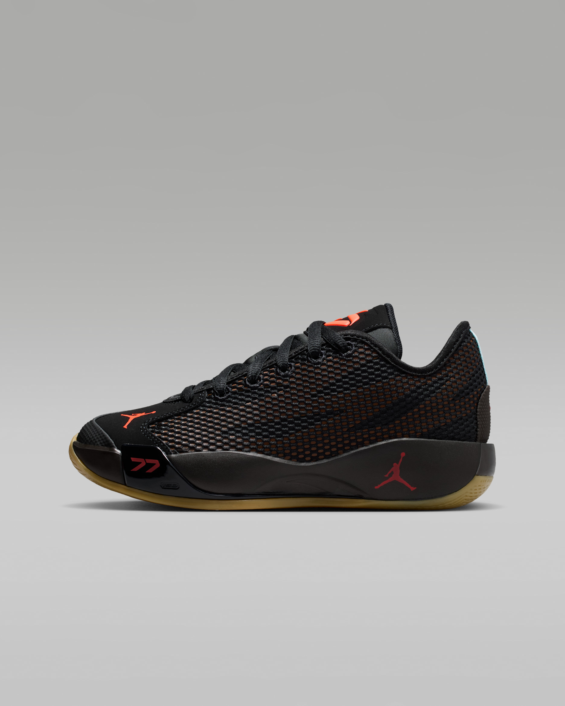 Luka 77 Big Kids' Basketball Shoes. Nike.com